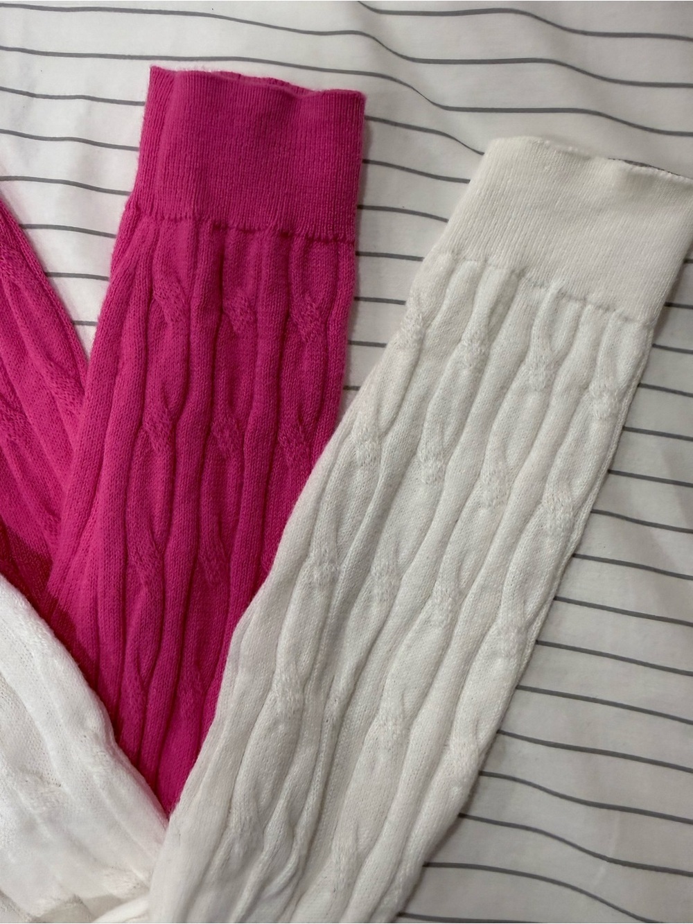 Crewcuts Girls 100% Cotton Cable Knit Cardigans in White and Fuchsia size 8-9 - Picture 4 of 7